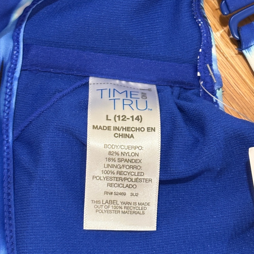 Time and Tru Blue and White Keyhole Swimsuit Top - Picture 7 of 10